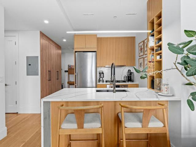 House for sale in Greenpoint, New York