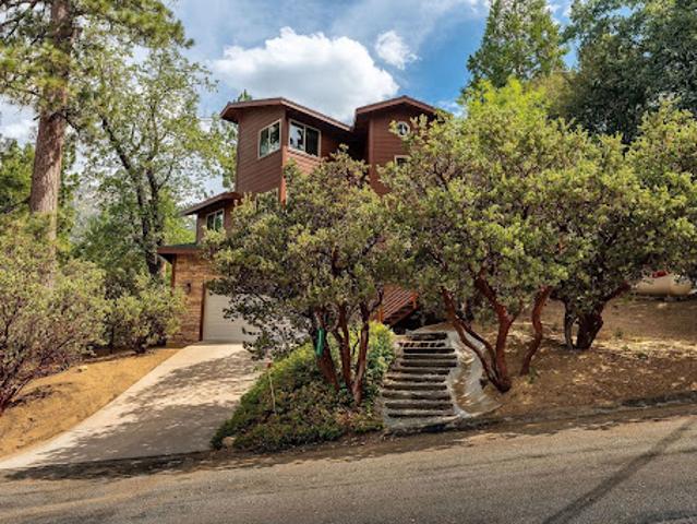 House for sale in California, Missouri