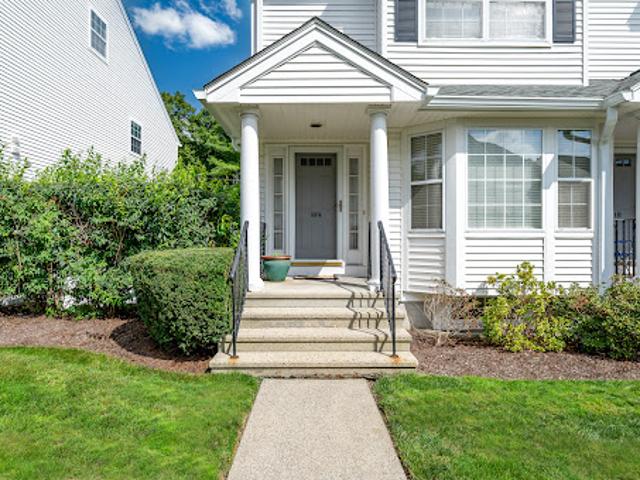 House for sale in Cos Cob, Connecticut