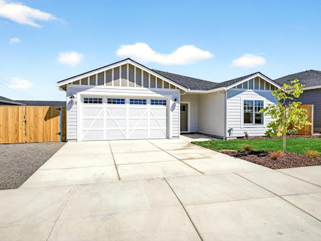 House for sale in Oregonia