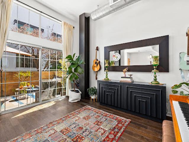 House for sale in Canoga Park, California