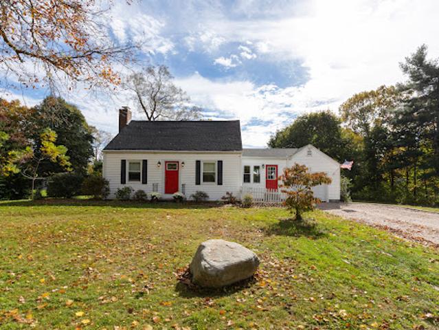 House for sale in Madison, South Central Connecticut Planning Region