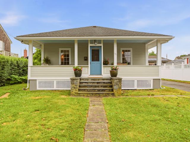 House for sale in Middletown, Rhode Island