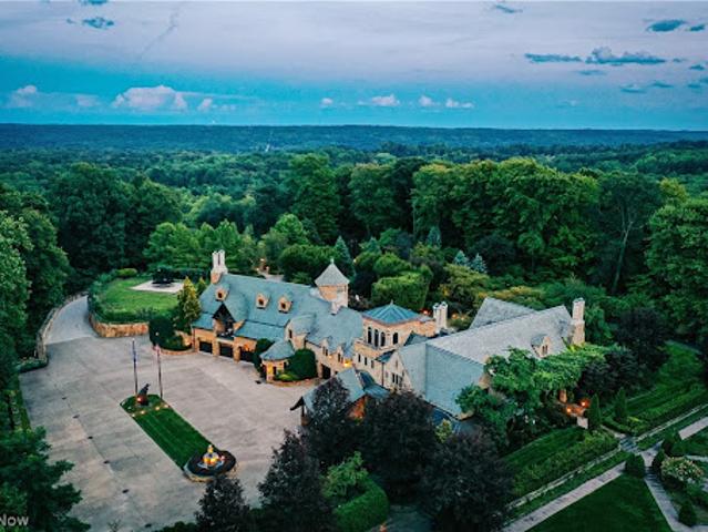 House for sale in Willoughby, Ohio