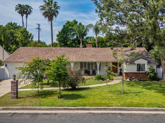 House for sale in Van Nuys Neighborhood Council District, Canoga Park