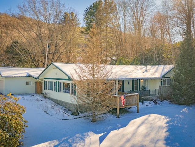 House for sale in Avery, North Carolina