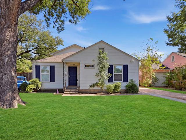 House for sale in Fort Worth, Tarrant County