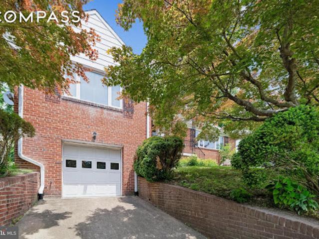 House for sale in Washington, Washington DC