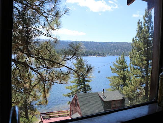 House for sale in Fawnskin, California