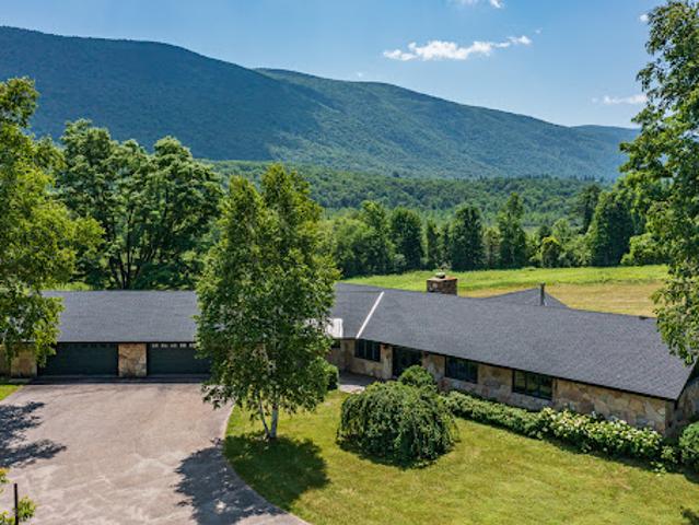 House for sale in Mount Tabor, Vermont