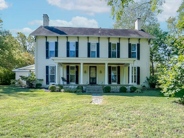 House for sale in Versailles, Kentucky