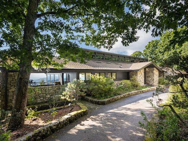 House for sale in Asheville, Buncombe County