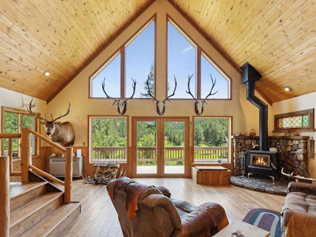 House for sale in Alberton, Montana