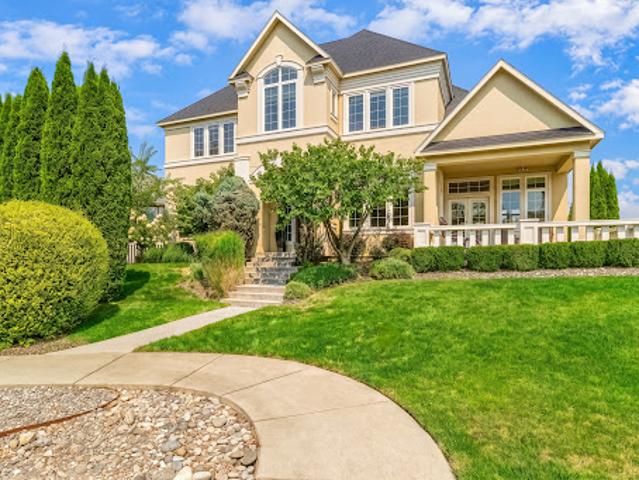 House for sale in College Place, Washington