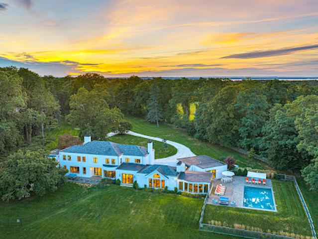 House for sale in Bristol, Bristol County