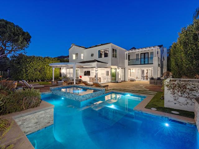 House for sale in Huntington Beach, California