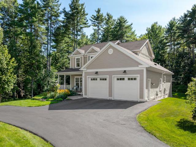 House for sale in Cumberland Center, Maine