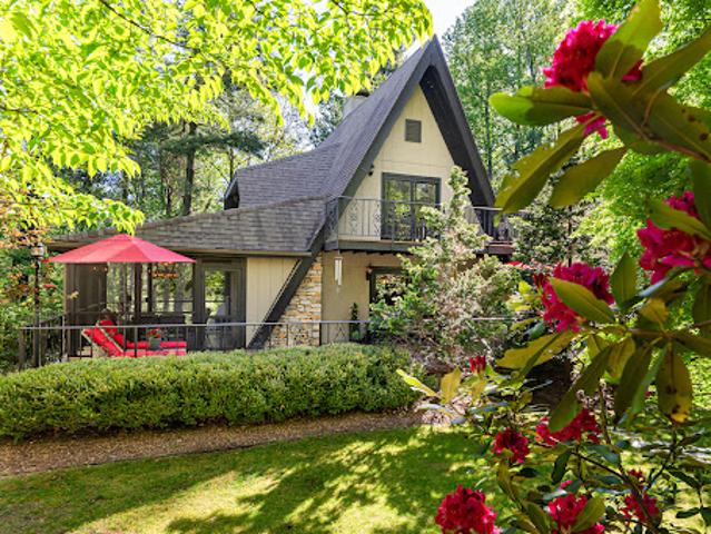 House for sale in Hendersonville, North Carolina