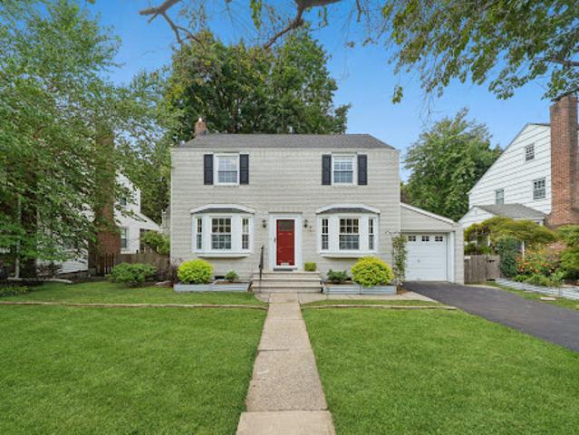 House for sale in Bloomfield, New Jersey