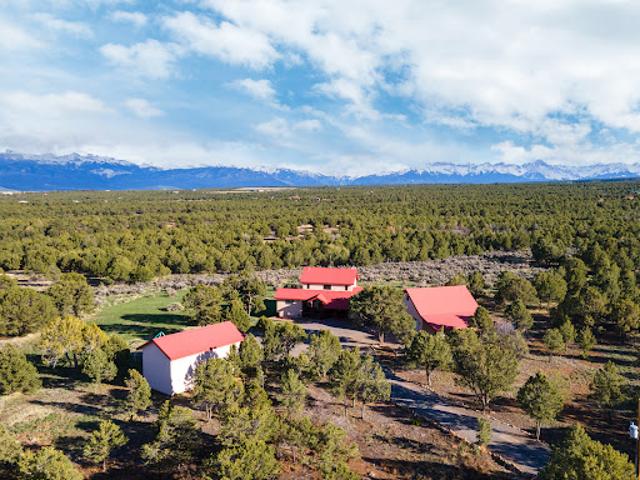 House for sale in Montrose