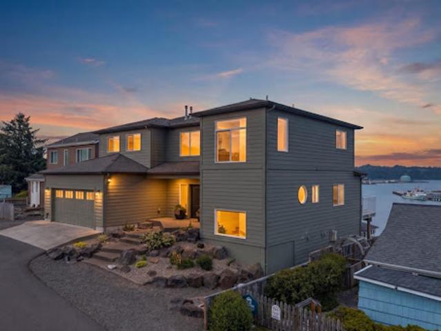 House for sale in Oregonia
