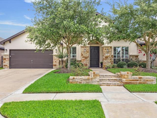 House for sale in Friendswood