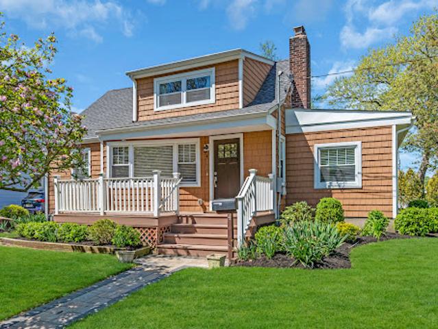 House for sale in Red Bank