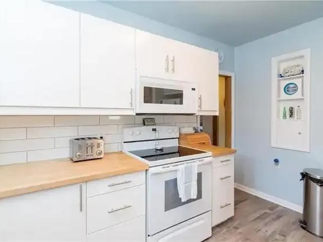 House for rent in East St. Paul, Manitoba