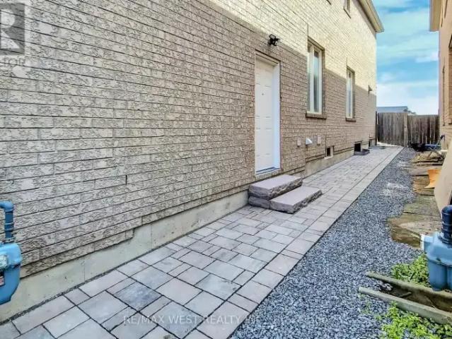 House for rent in Bradford West Gwillimbury, Ontario