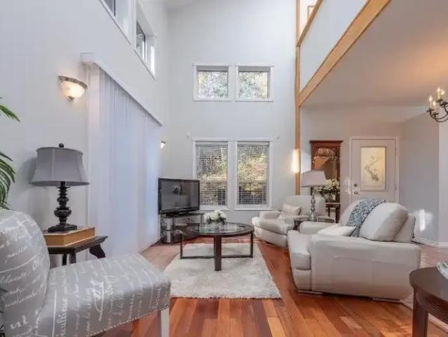 House for rent in Bragg Creek, Alberta