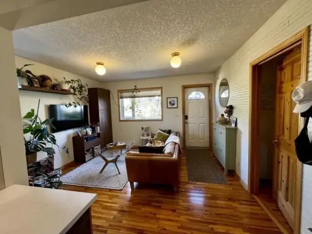 House for rent in Montgomery, Calgary