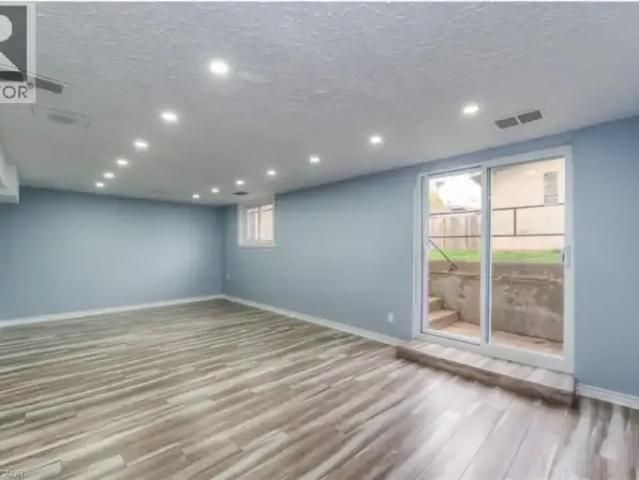 House for rent in Cambridge, Ontario