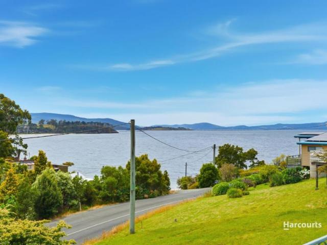 House for sale in Police Point, Dover