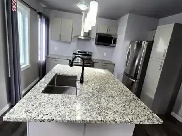 House for rent in Wedgewood, Alberta