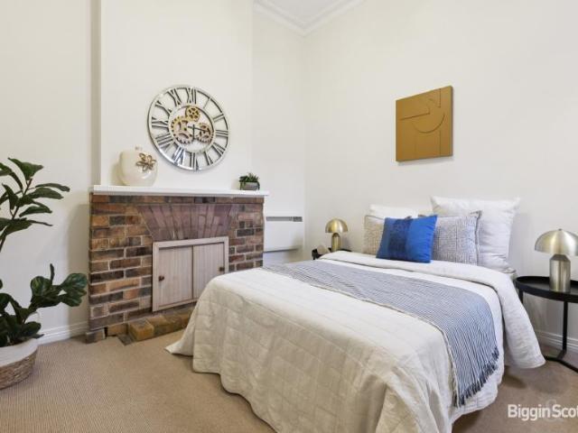 House for sale in Victoria