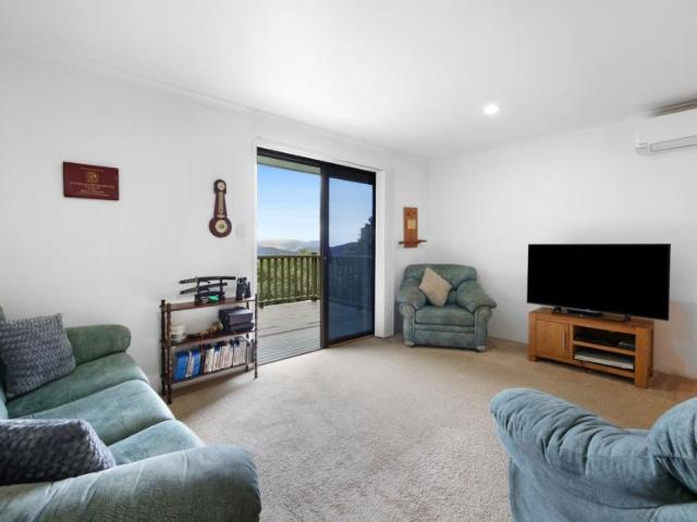 House for sale in Lower Beechmont, Gold Coast City