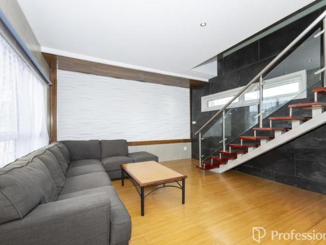 House for sale in Maidstone, Melbourne