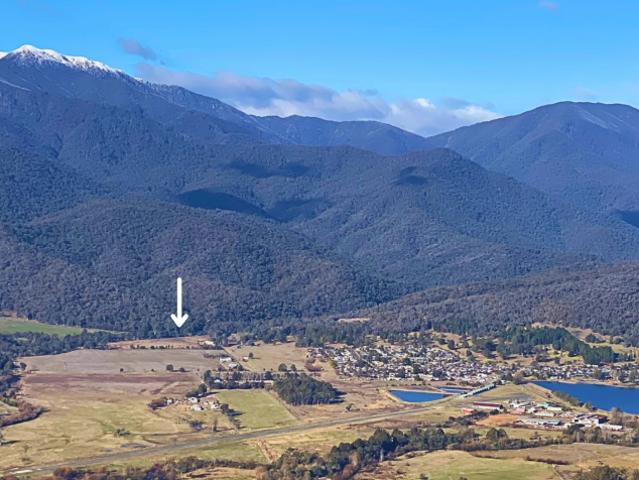 House for sale in Victoria