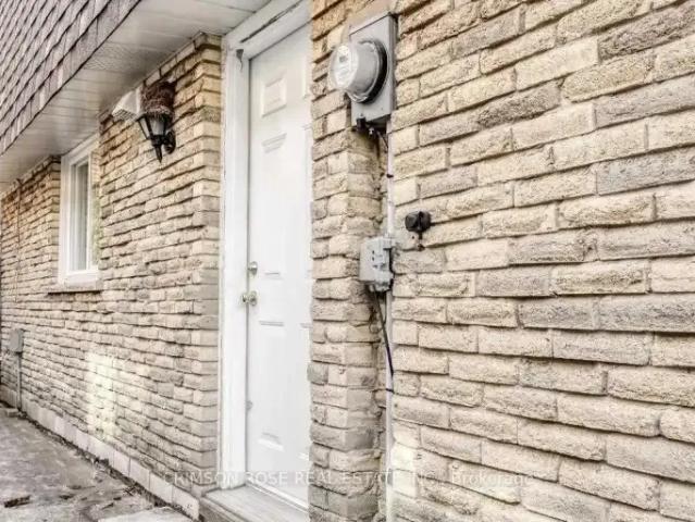 House for rent in Oakville, Ontario
