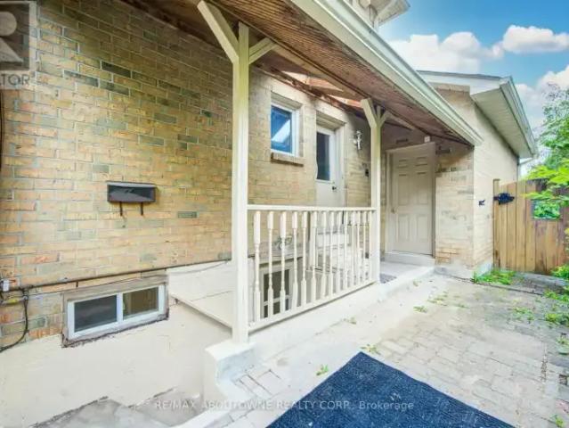 House for rent in Oakville, Ontario