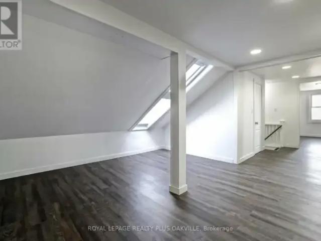 House for rent in Oakville, Ontario