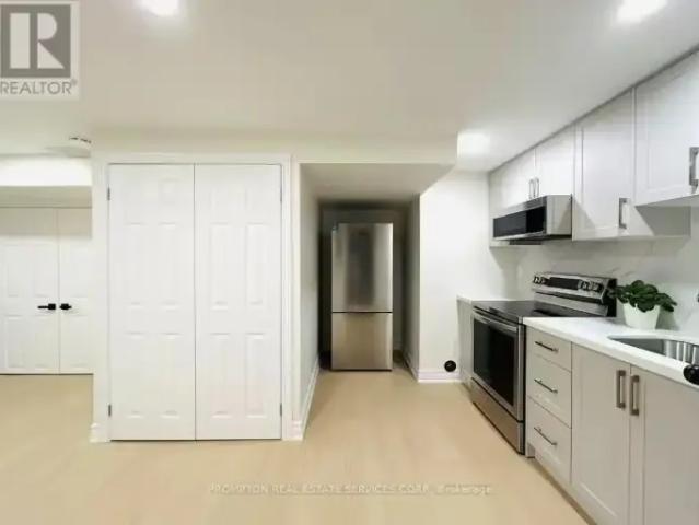 House for rent in Oakville, Golden Horseshoe