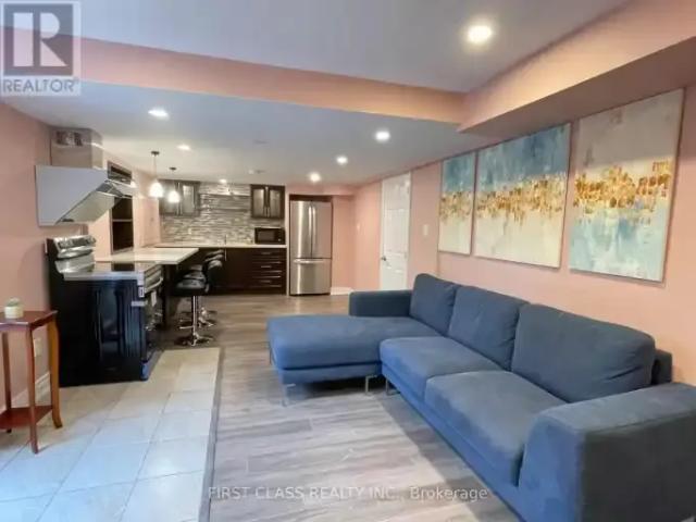 House for rent in Oakville, Ontario