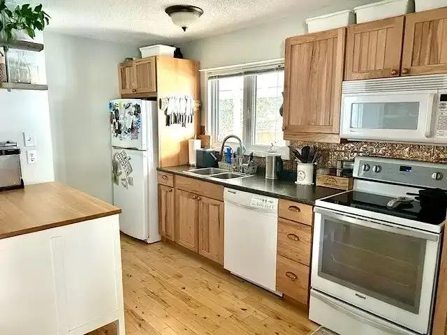 House for rent in Rosemont, Okotoks