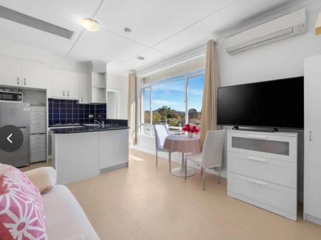 House for sale in Queanbeyan East, Queanbeyan-Palerang Regional Council