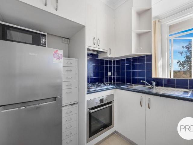 House for sale in Queanbeyan East, Queanbeyan