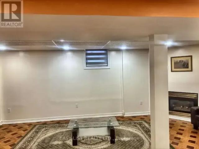 House for rent in Richmond Hill, Golden Horseshoe