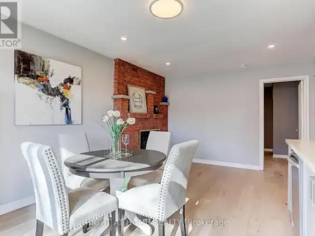 House for rent in Richmond Hill, Golden Horseshoe