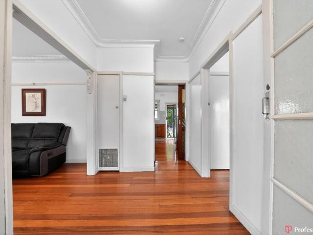 House for sale in St Albans East, Melbourne