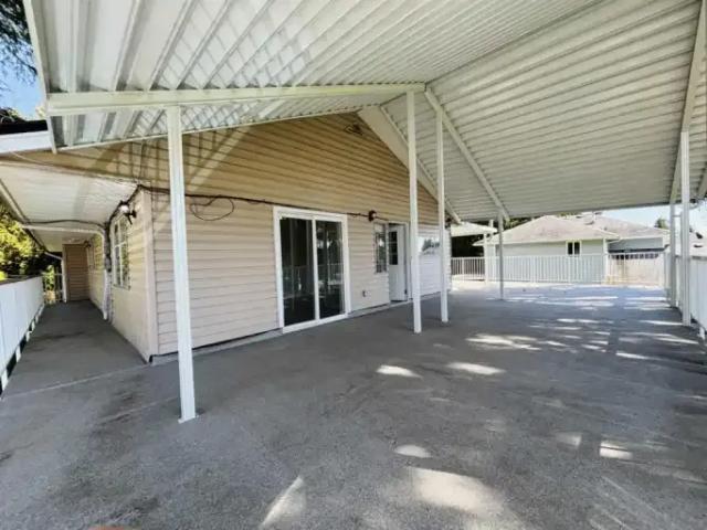 House for rent in Surrey, British Columbia